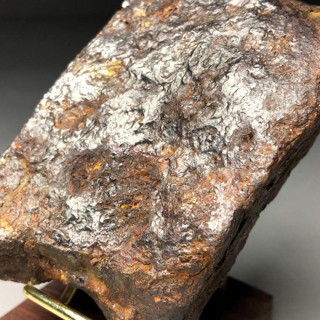 アルタイ隕石　隕石 鉄隕石　エンドカット　ナチュラル　重さ約680ｇ