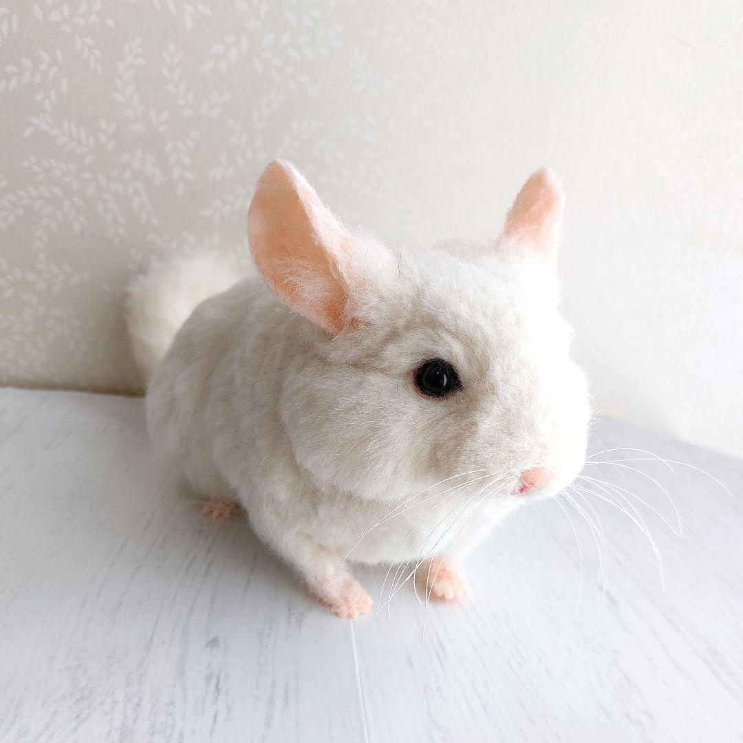 羊毛フェルト　チンチラ