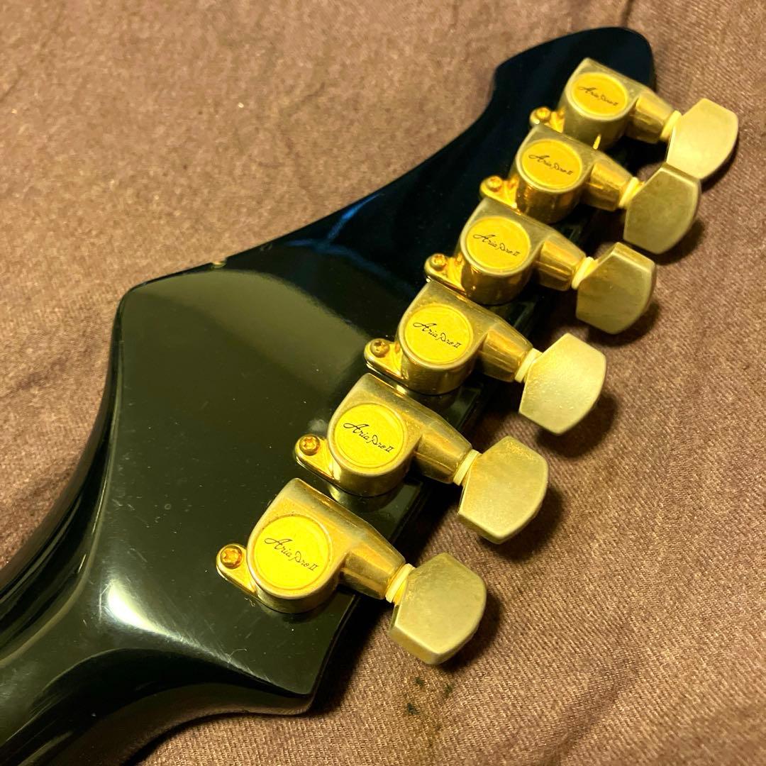 【Aria Pro II】ZZ Deluxe エクスプローラータイプエレキギター
