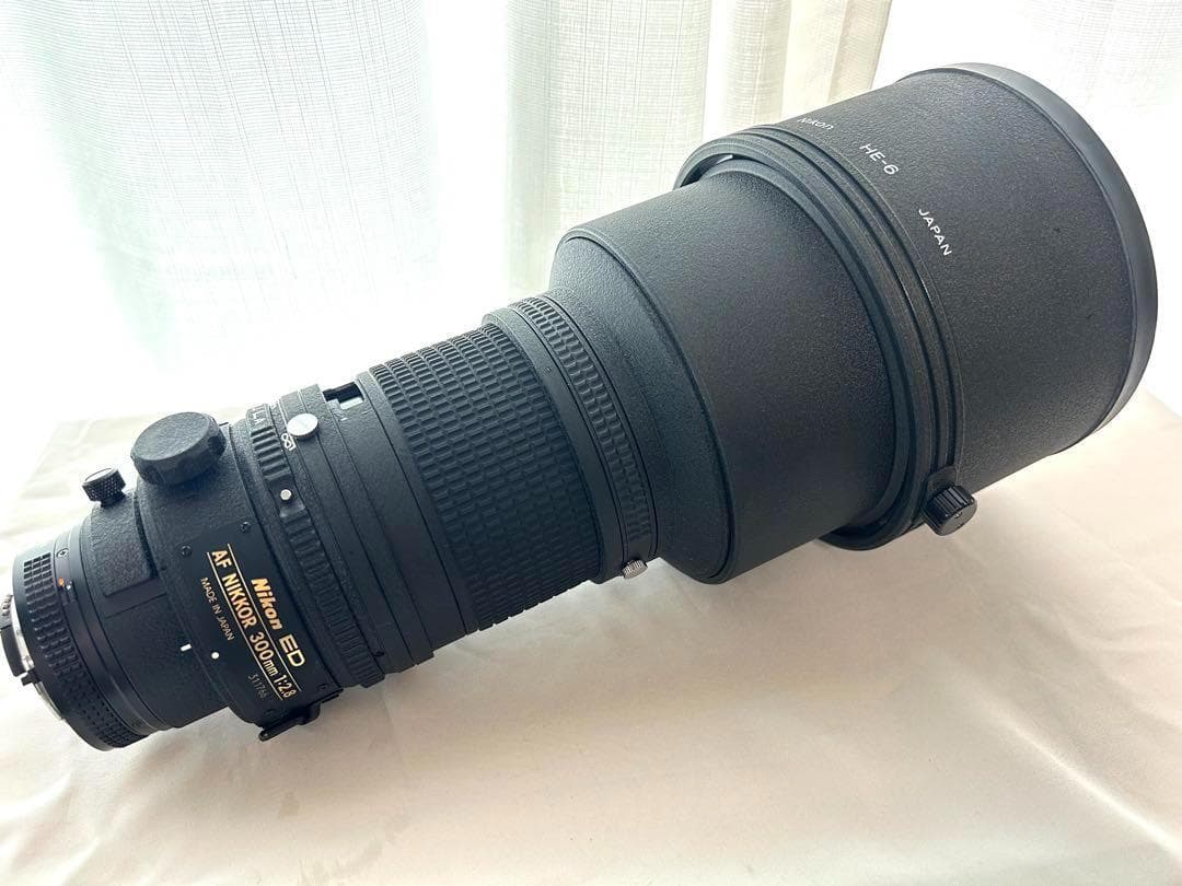 初代　Nikon ED AF NIKKOR 300ｍｍ F2.8 フード付