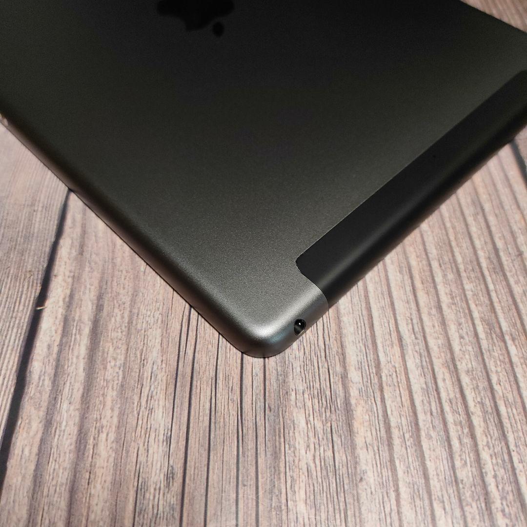 iPad 第7世代 32GB スペースグレー 新品近い