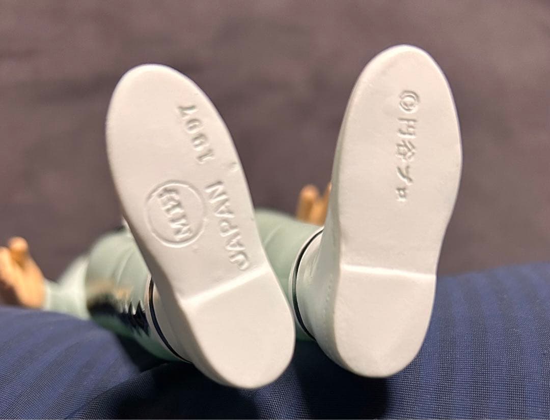 Ｍ1号　ウルトラセブン　アンヌ隊員　サイン入りフィギュア