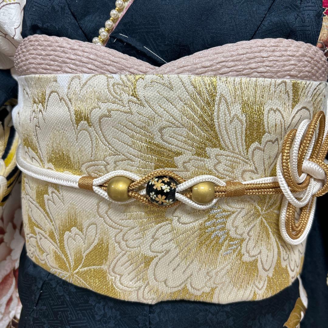 紺地の上品な牡丹と乱菊の振袖フルセット