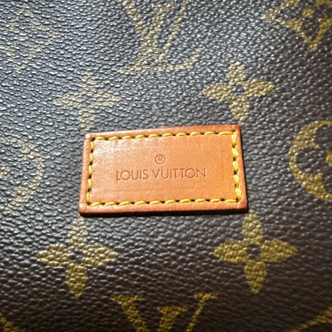 ルイ・ヴィトン　ショルダーバッグ ソミュール43 モノグラムキャンバス