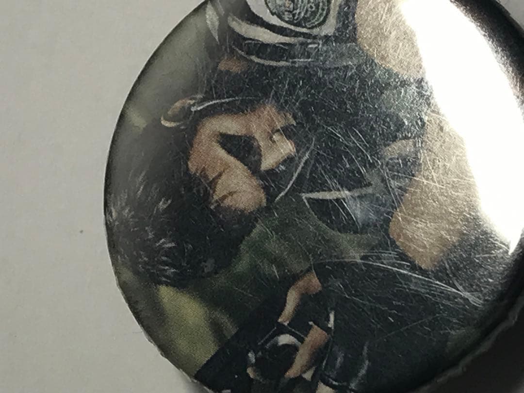 バイオハザード　クリス　缶バッジ　お台場限定