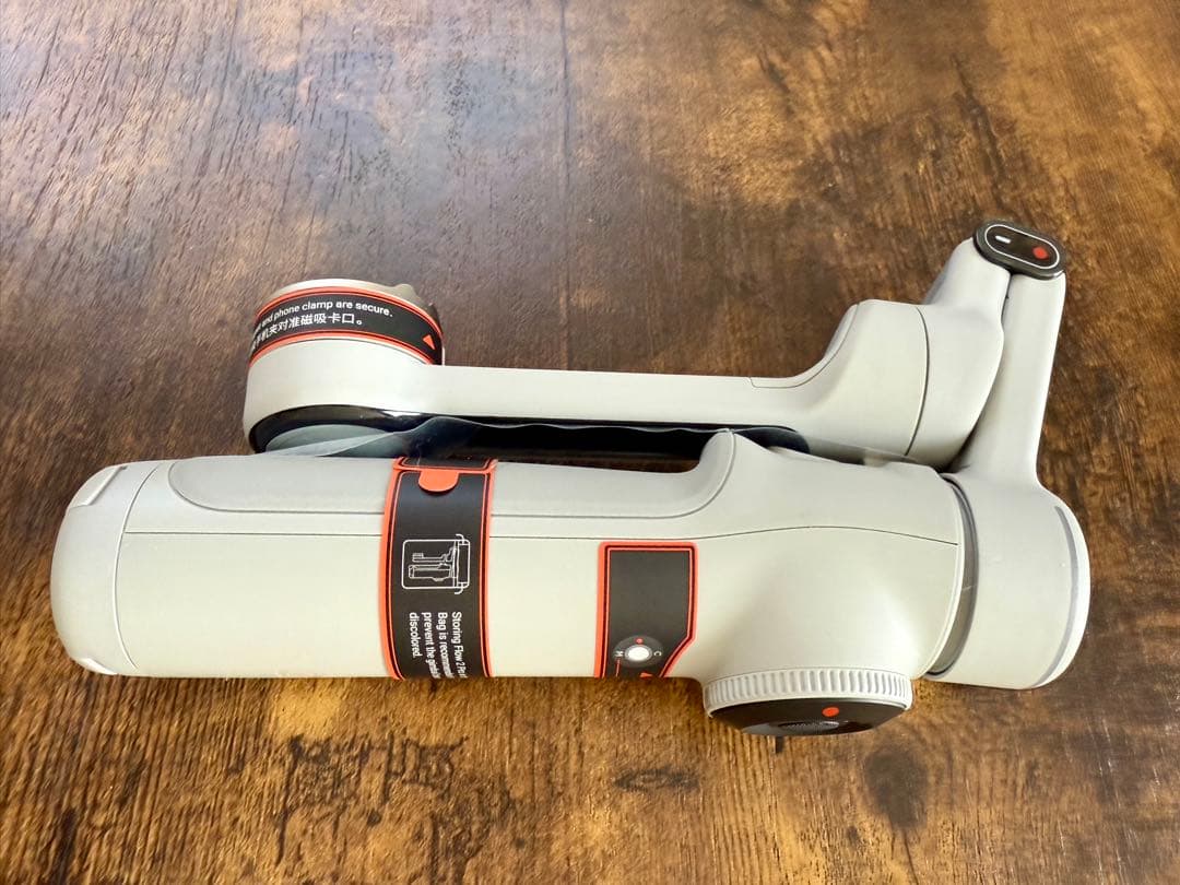 Insta360 Flow 2 スタビライザー