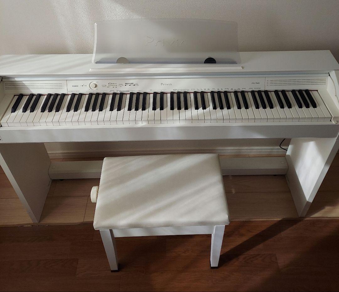 ホワイトデジタルピアノ 88鍵