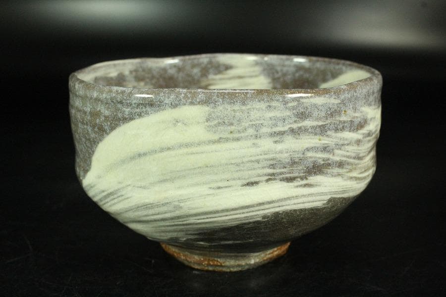 茶道具 楽刷毛目茶碗 楽阿弥作 共箱 美品(K-A658)