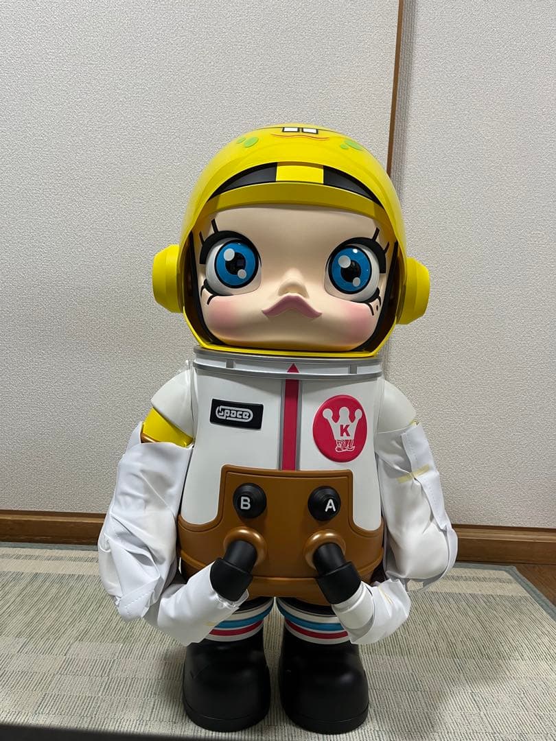 ポップマート　メガコレクション　 メガスペースモリー1000% スポンジボブ