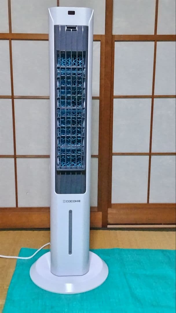 タワー型冷風機 ホワイト