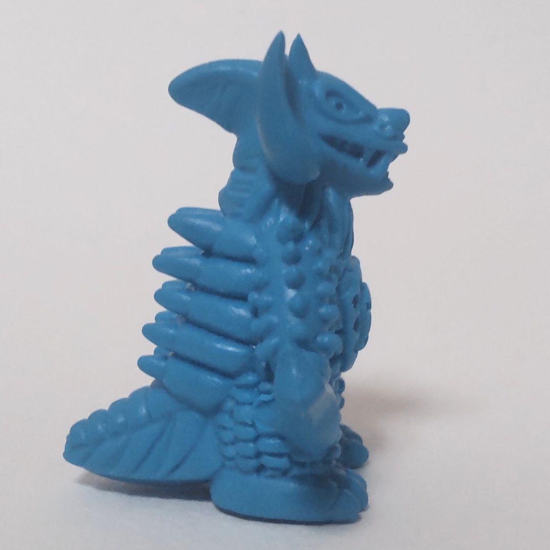 ヤ*）様 ★コレクション400　ウルトラマン怪獣消しゴム　タイラント