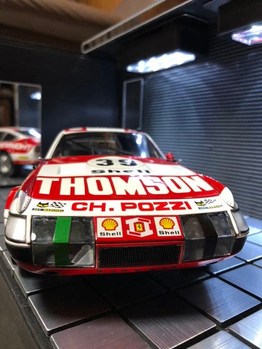 絶版未展示品　京商 1/18 フェラーリ365GTB