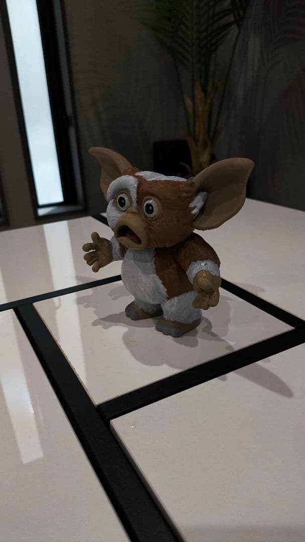 グレムリンのギズモのフィギュア 約15cm