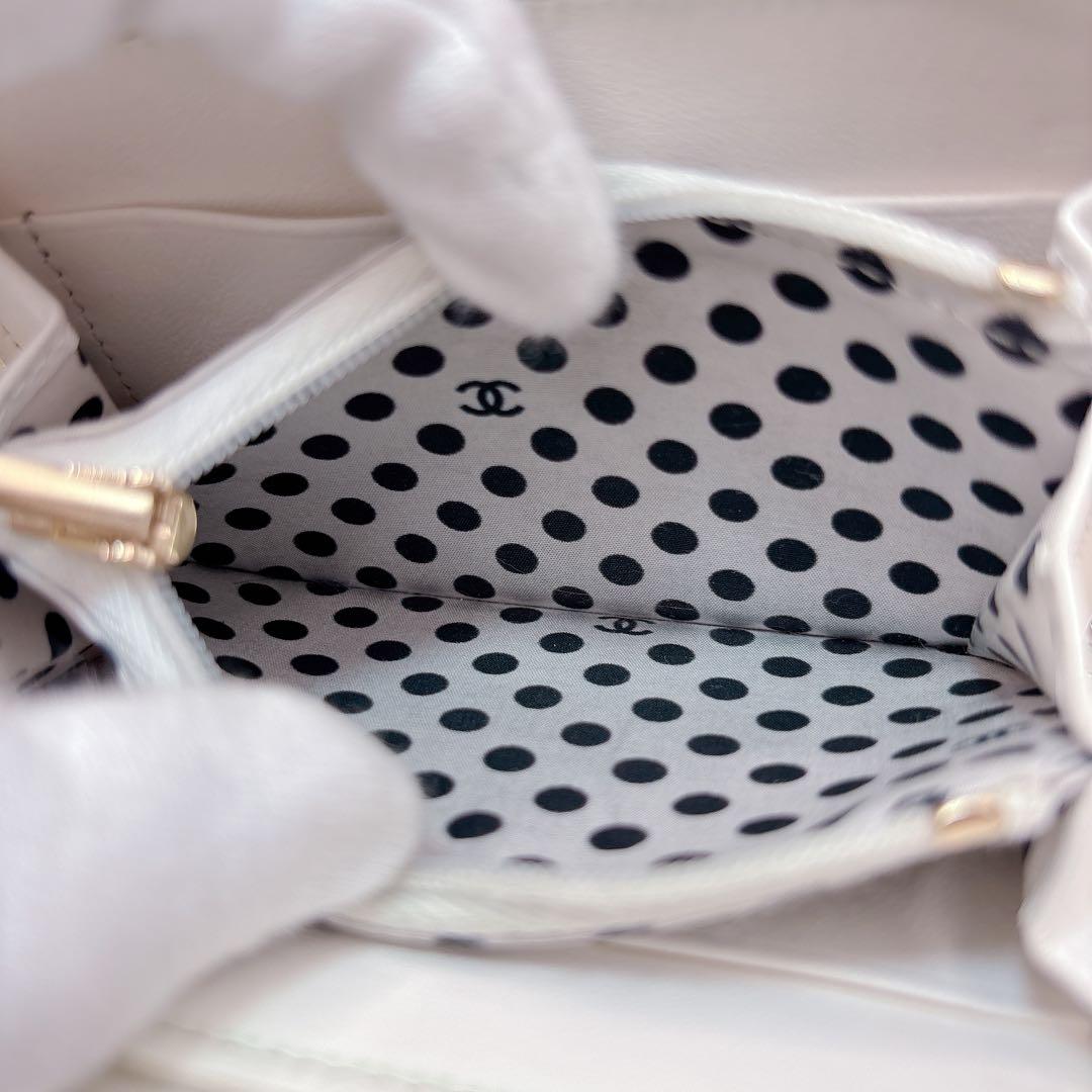 最安値 CHANEL シャネル マトラッセ COCOパール ジップパース