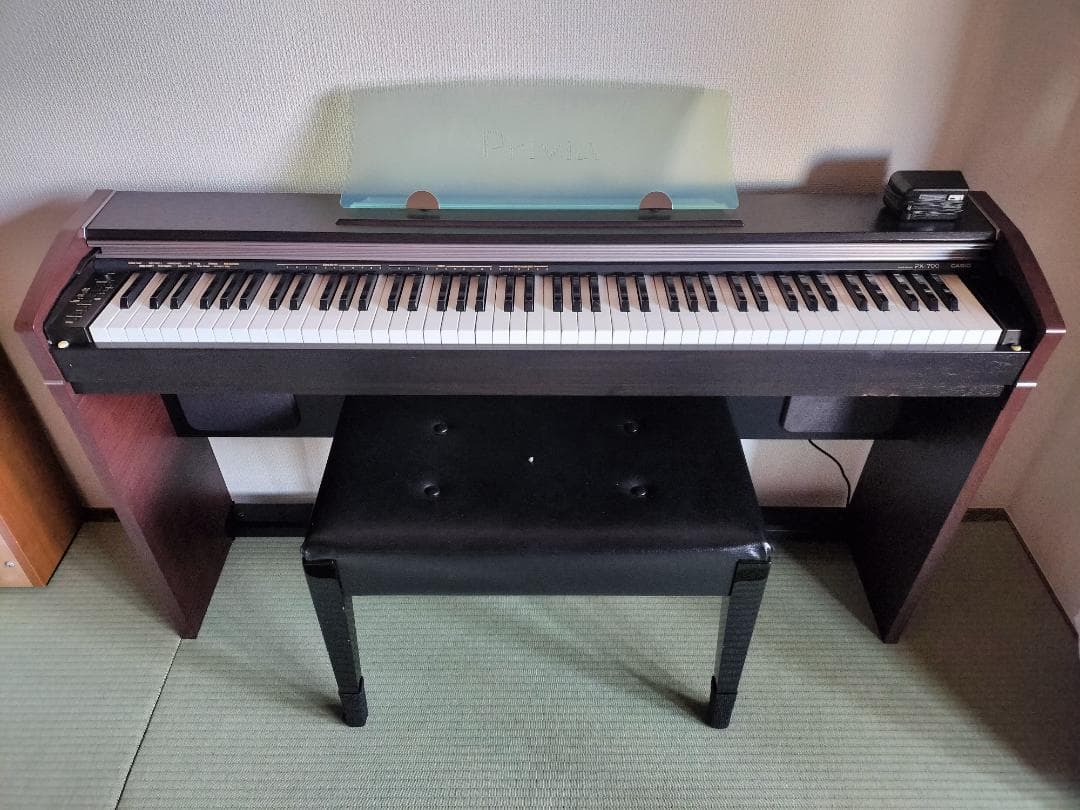 カシオ　電子ピアノ　PX-700