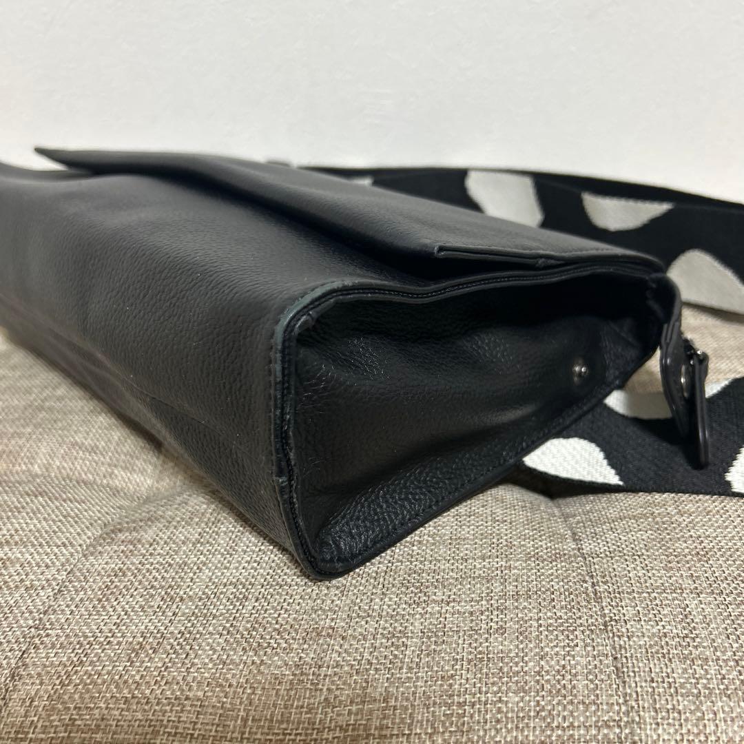 ear PAPILLONNER ダルメシアン柄　ワイドテープ　ショルダーバッグ