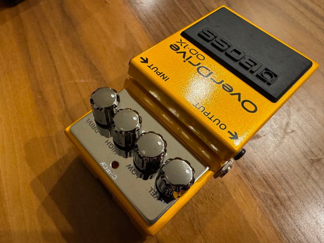 BOSS OD-1X OverDrive 箱付き