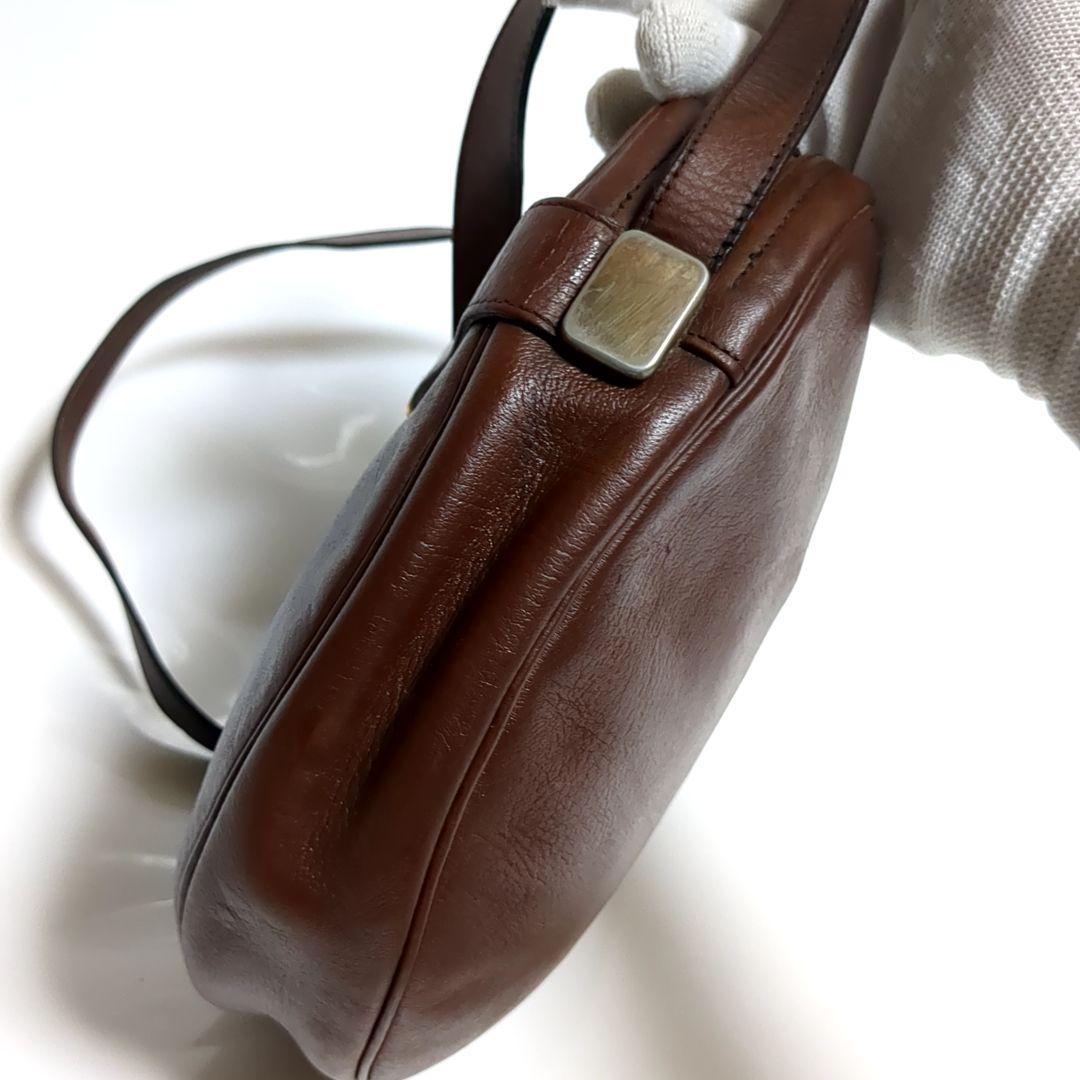 ✨クリスチャンディオール✨ショルダーバッグ ロゴ金具 レザー ブラウン
