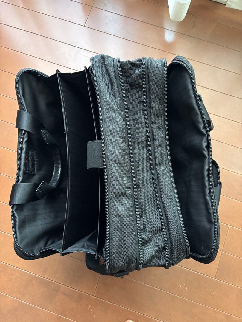 TUMI 26141DH ALPHAエクスパンダブル・オーガナイザー・ブリーフ