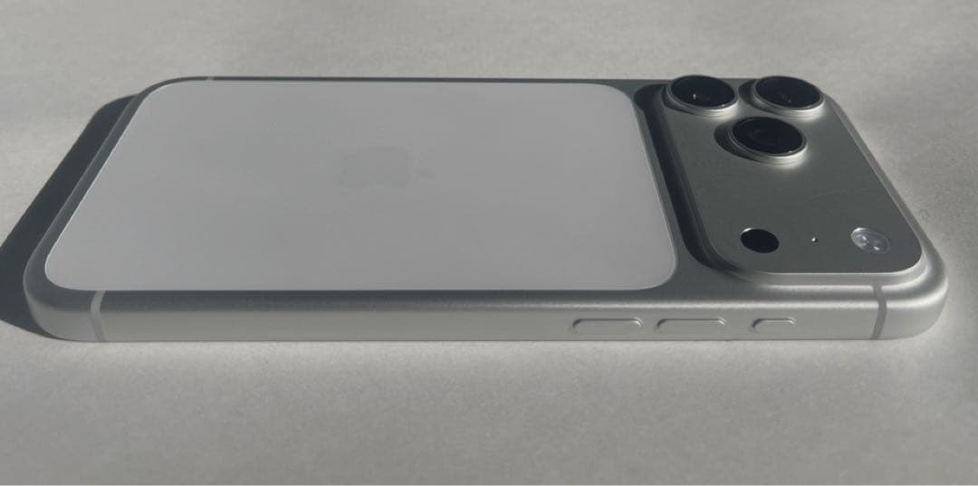 新品未使用 iPhone 17 Pro Max 256GB付属品なし、本体のみ