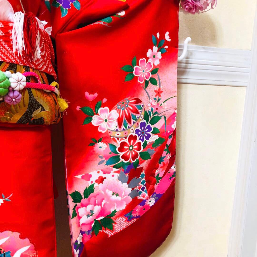 七五三七歳未使用着物‼️人気赤地暈し⭐︎手毬花々煌びやか際立つ⭐︎安心フルセット逸品