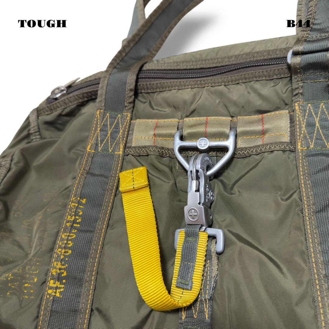 人気品！ TOUGH タフ バッグ カバン オリーブ グリーン ミリタリー 深緑