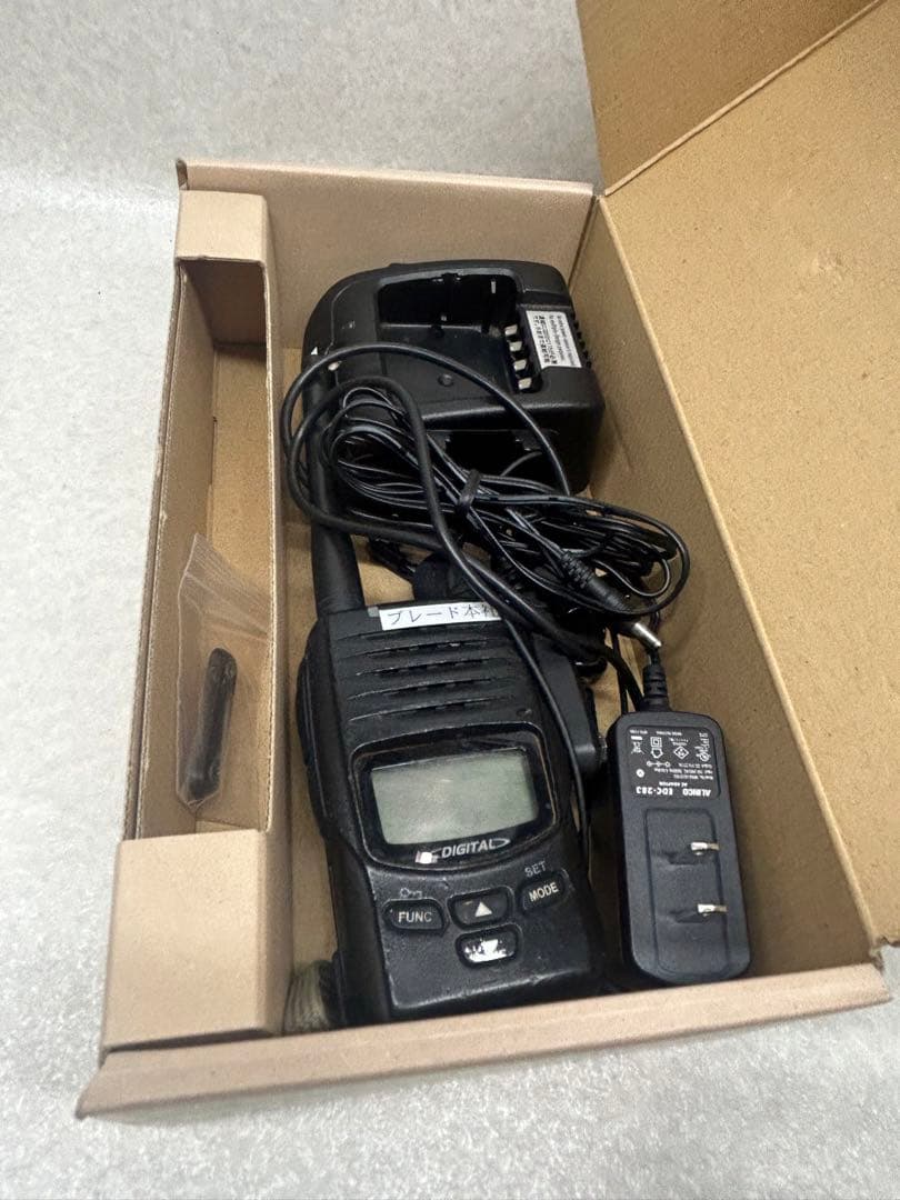 ALINCO DJ-DPS50 トランシーバー ハイパワー デジタル簡易無線5W