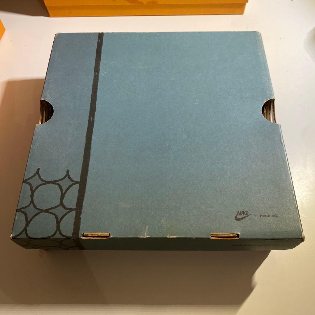 スポーツ Nike Mr. Shoe Story