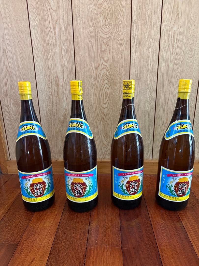 【未開封】古酒　波照間泡波　一升　度数30度　一本