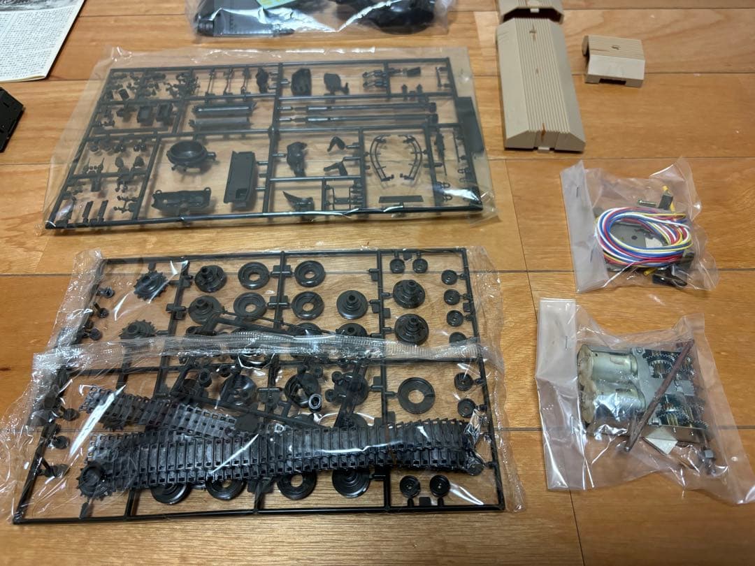 タミヤ 1/35 日本陸上自衛隊 61式戦車 リモコンタンク 未組立 プラモデル