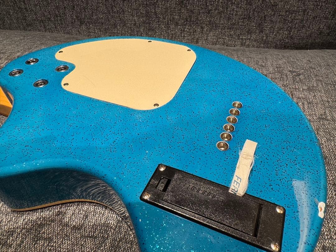 超レア商品⭐︎FERNANDES ZO-3 パラッパラッパー ミニギター