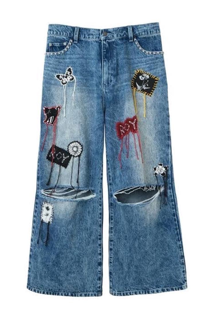 LiSAプロデュースブランドROY 『クラッシュデニムパンツ』