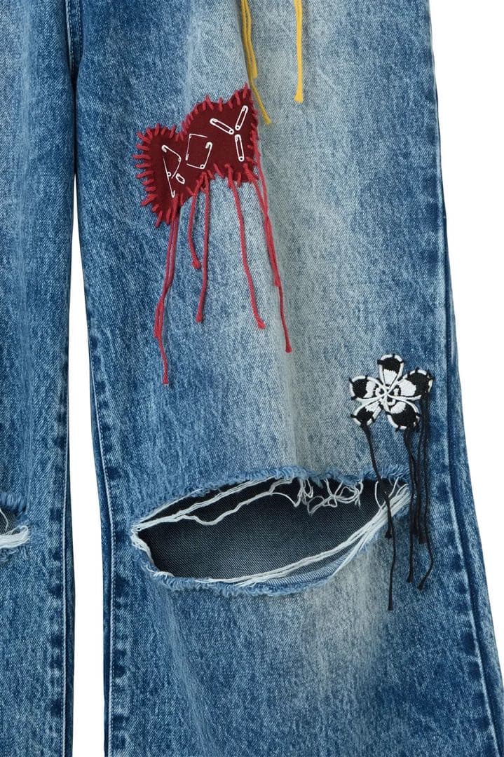 LiSAプロデュースブランドROY 『クラッシュデニムパンツ』