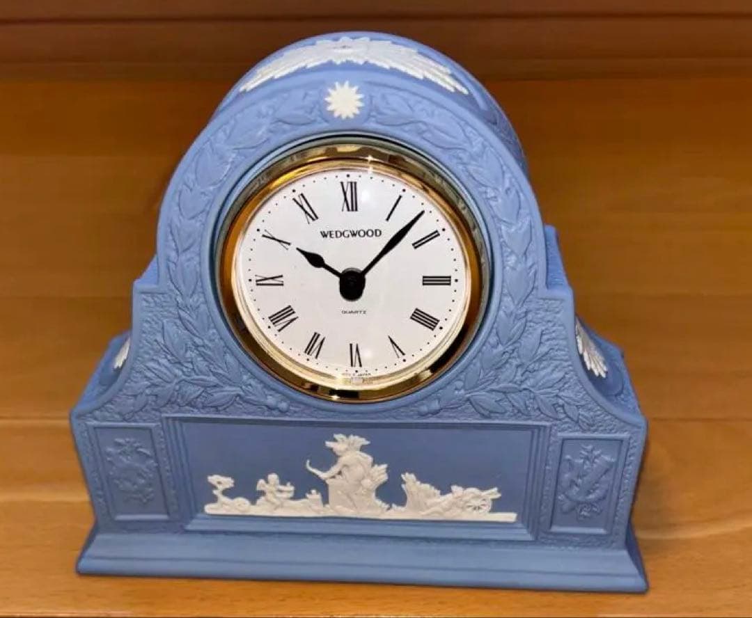  ブルー 置時計 装飾的なデザイン