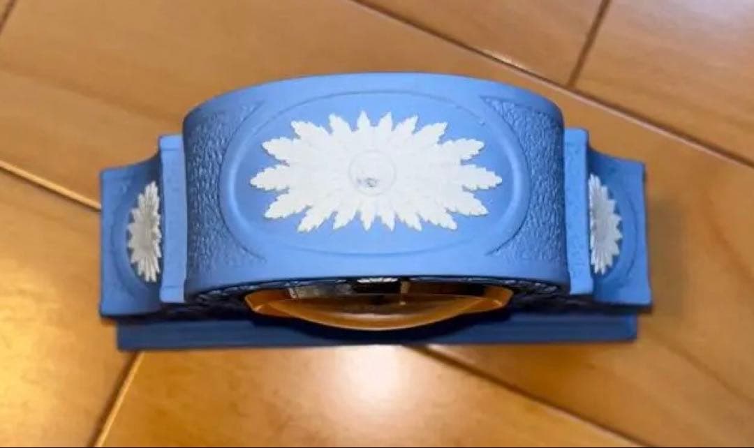  ブルー 置時計 装飾的なデザイン