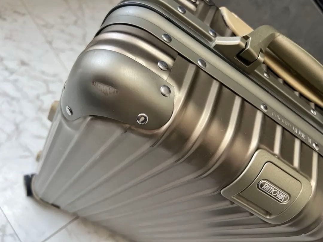 RIMOWA リモワ スーツケース トパーズチタニウム 32L