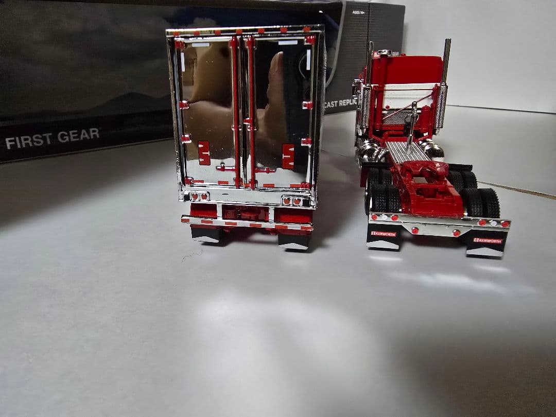 DCP 1/64 KENWORTH K100 カスタム品