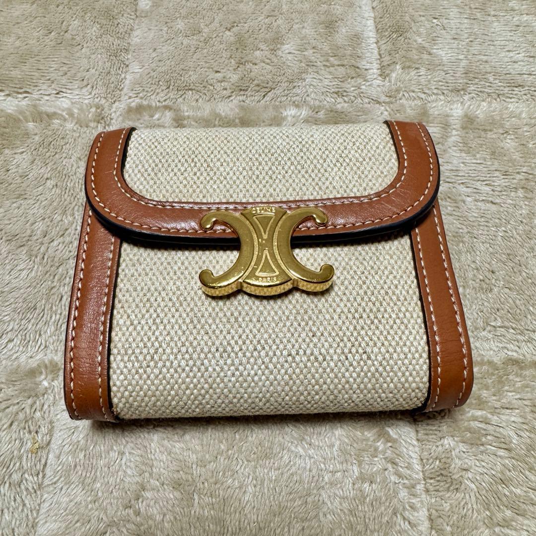 り*た様 美品　正規品　CELINE セリーヌ トリオンフ スモールフラップウォ