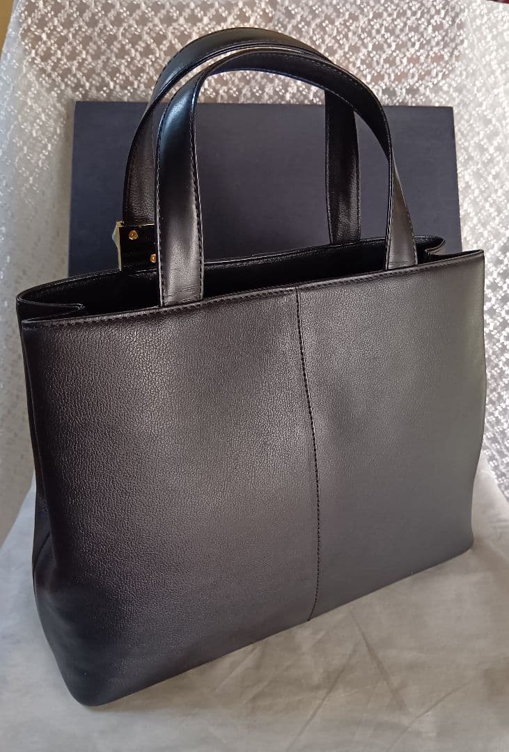 バーバリー レザー トートバッグ ノバチェック 金属金具 ブラック 黒