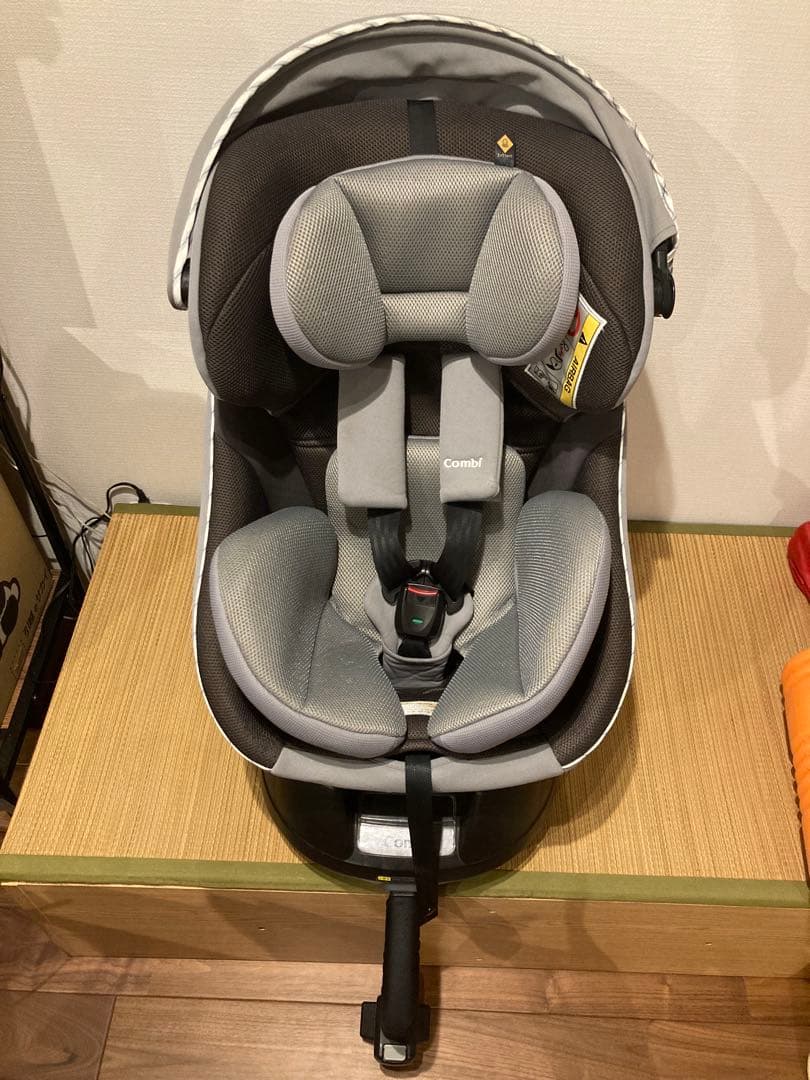 クルムーヴスマート JN-550 エッグショック コンビ チャイルドシート