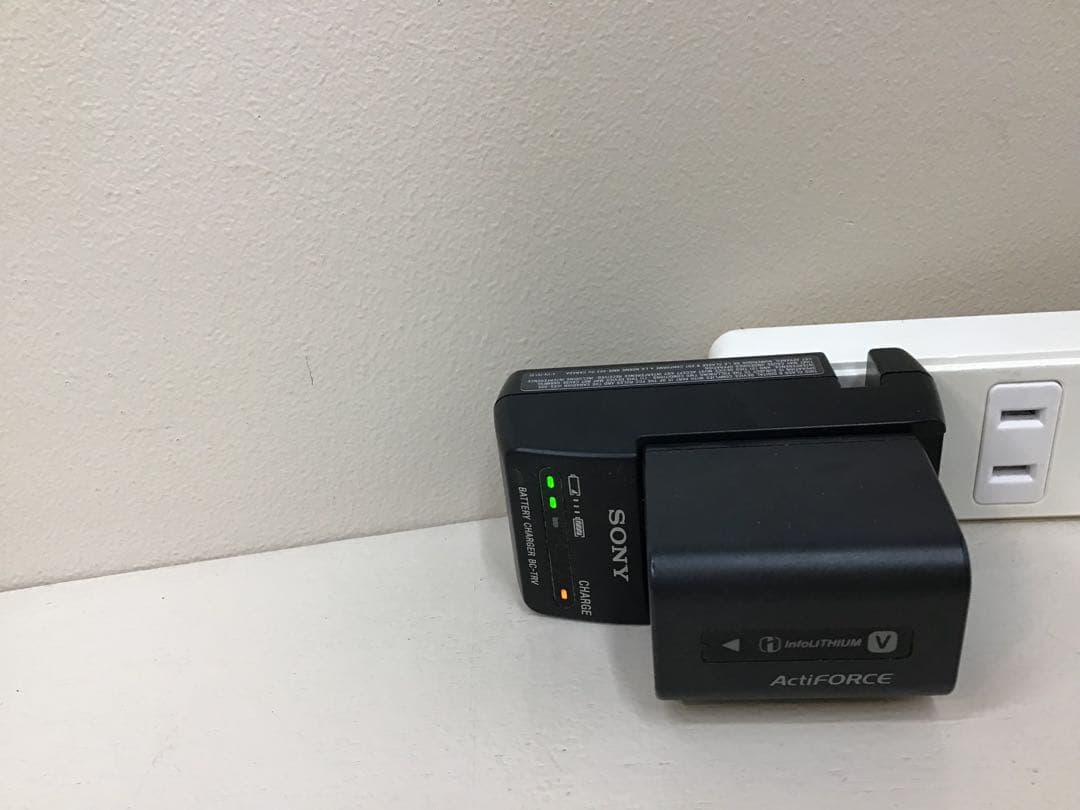 SONYデジタルHDビデオカメラ　HDR-CX180