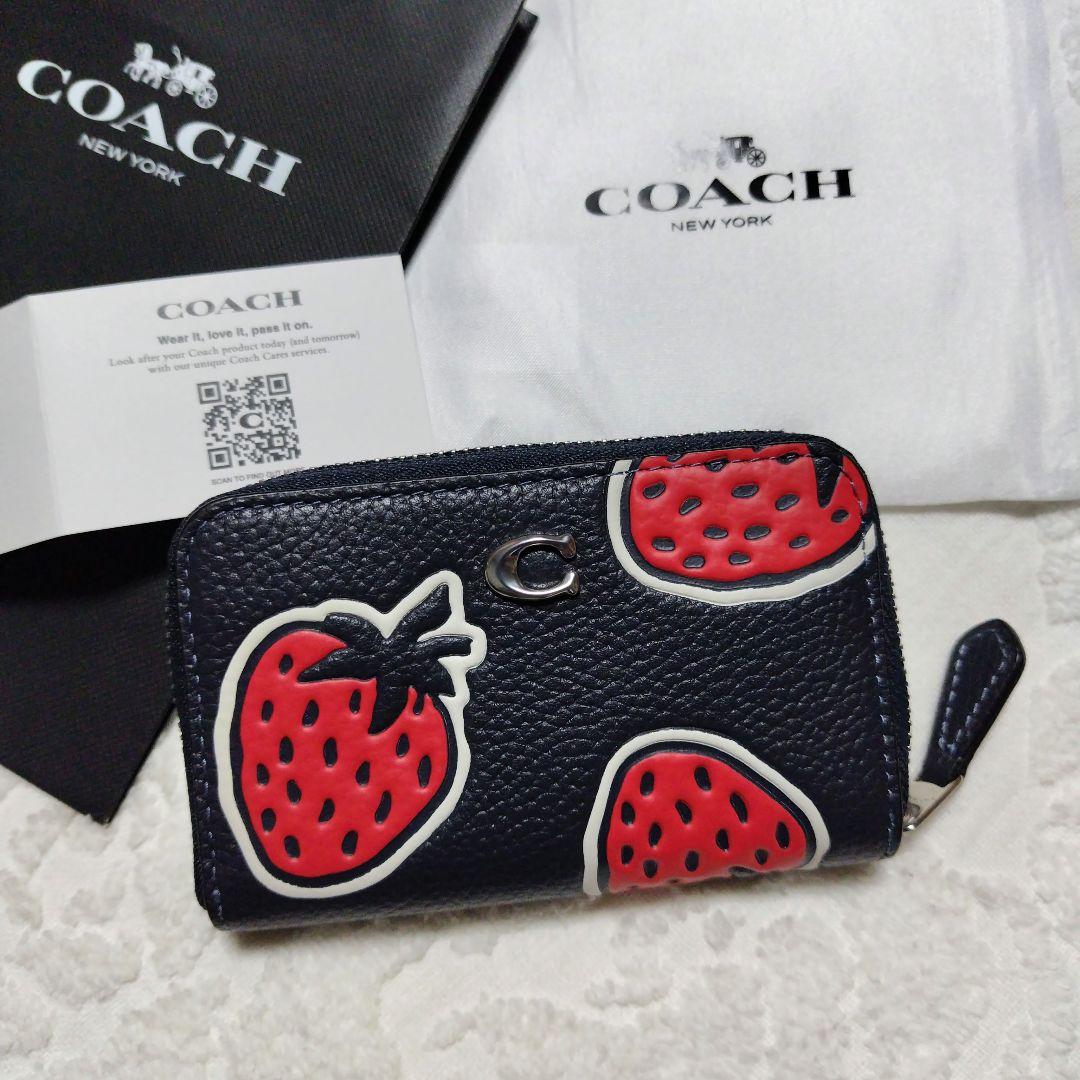新品　コーチ　スモールジップアラウンドカードケース　ストロベリー