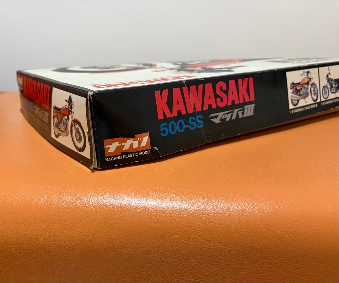 絶版KAWASAKI 500-SS MACH III 1/8スケールプラモデル