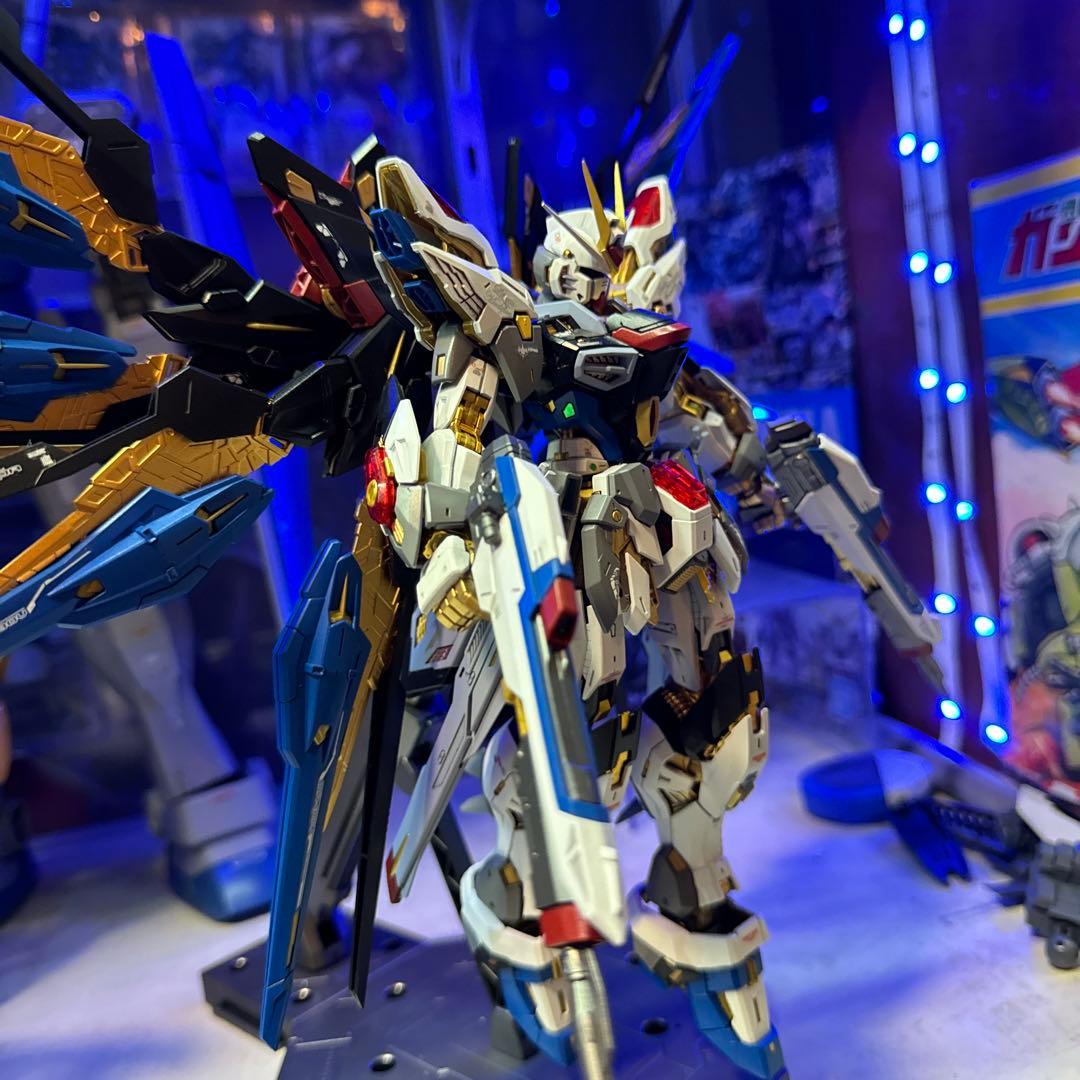 MGEX ストライクフリーダム　塗装完成品　ガンダムseed destiny