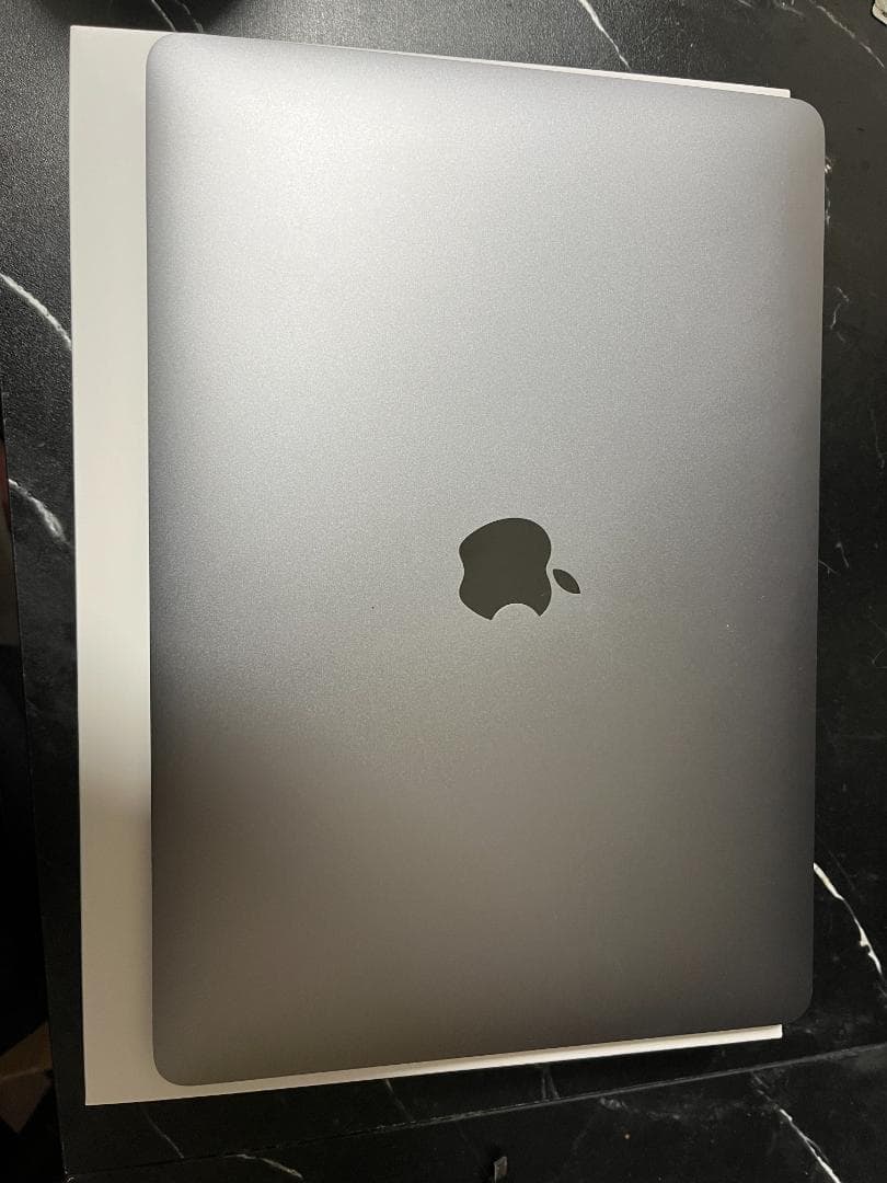 Apple MacBook Air (M1, 2020) 本体 スペースグレイ