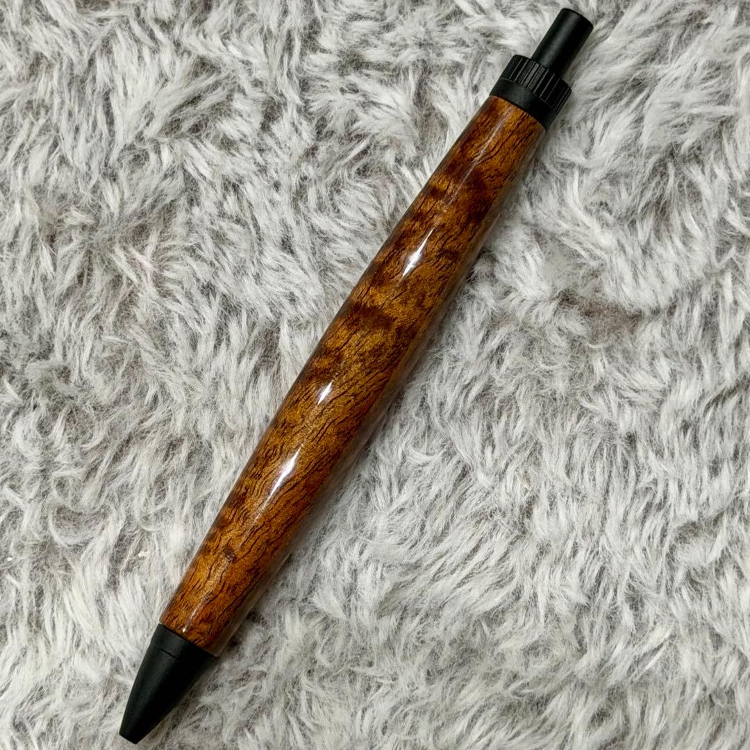 木軸ペン　ハワイアンコア　5A＋グレード　ラッカー仕上げ　縮杢