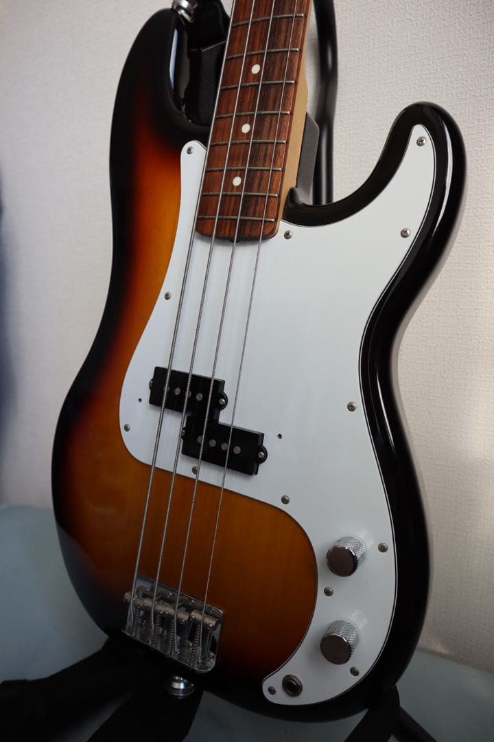 Fender Japan Precision Bass ケース付き