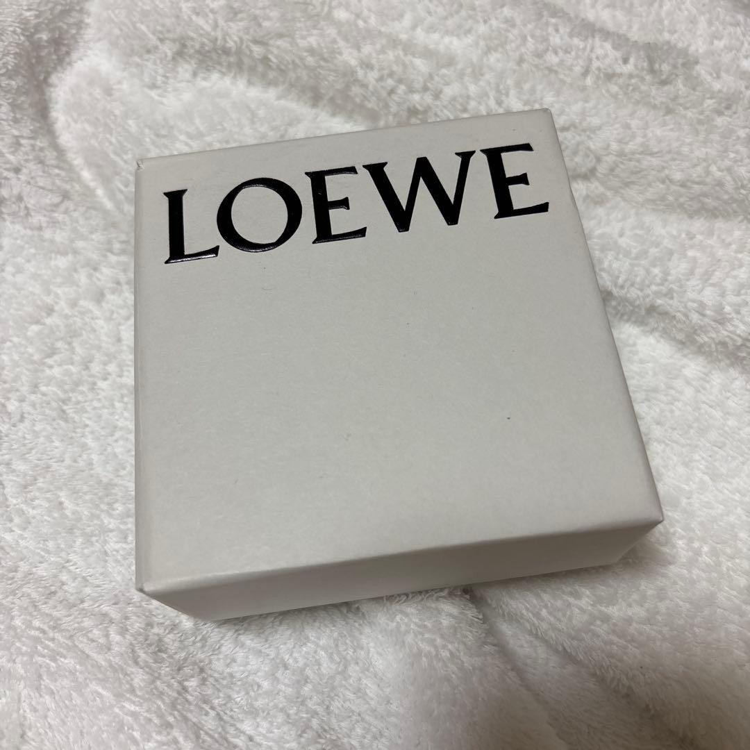 LOEWE ロゴ ゴールドブローチ