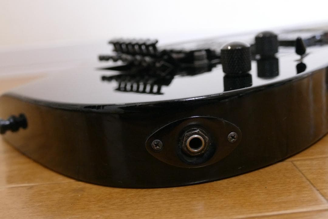 グラスルーツ製 7弦エレキギター リバースヘッド　ダンカン搭載【ジャンク品】