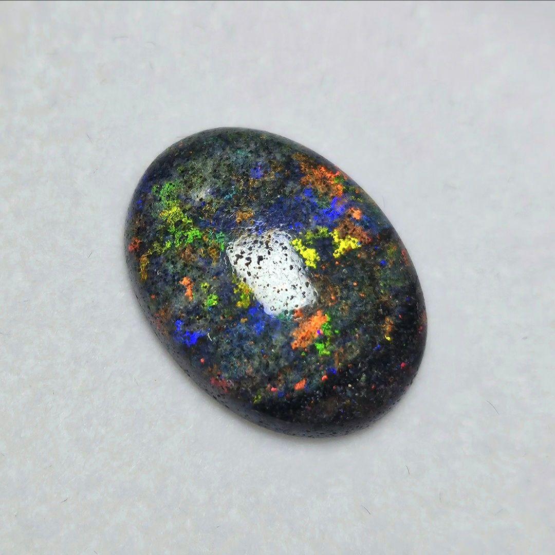 大粒　オーストラリア　アンダムーカ産　ブラックオパール　天然オパール